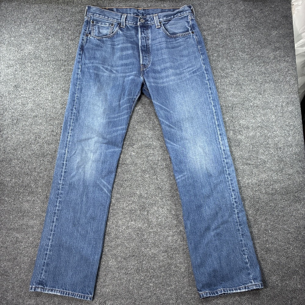 Levis 501 Jeans Mens 33x32 Blue Button Fly Denim Original Straight Medium Wash